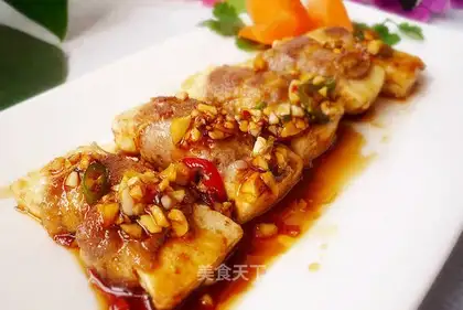 Plum fried tofu