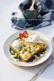 Mouse cheese, milk toast