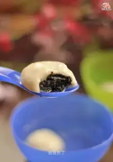 Black sesame soup