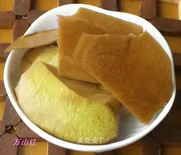Sour pickles