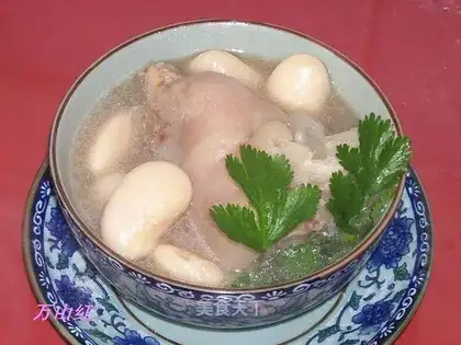Bean hoof soup