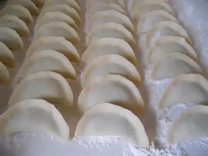 Celery pork dumplings