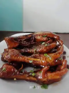 The chicken claws