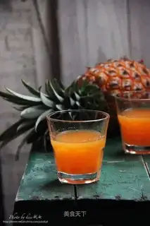 Pineapple carrot juice