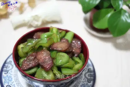 Pepper fried sausage