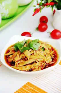 Spicy hands tore chickens