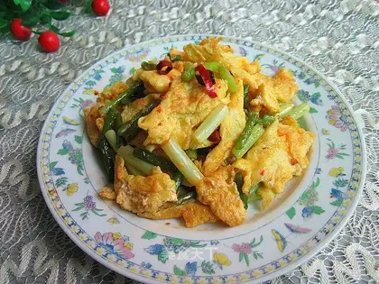 Garlic fried eggs