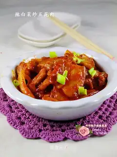 Hot cabbage makes a lot of meat
