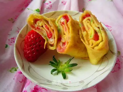 Strawberry omelet