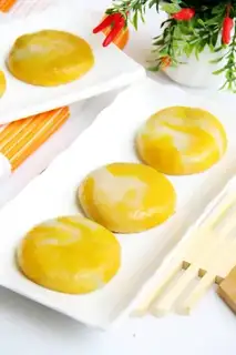 Red bean and pumpkin pie