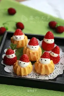 The Dwarf Strawberry Puff
