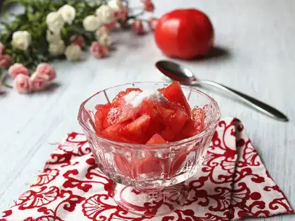 Sugar with tomatoes