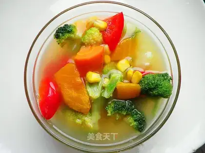 Healthy and nutritious vegetable soup