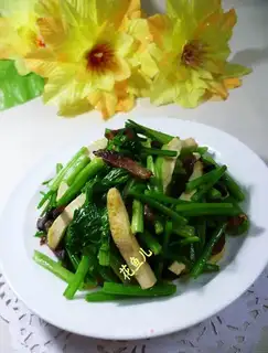 Soy tofu, dry and fried parsley