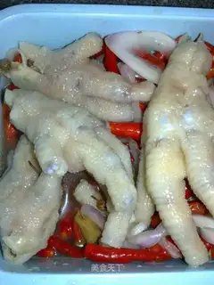 Chicken claws