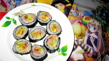 Tuna sushi