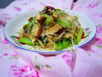 ♪ Dry, fried, celery ♪
