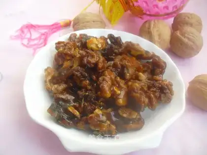 Amber walnuts