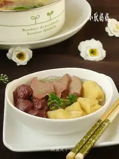 Duck blood fan soup