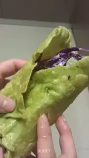 A spinach chicken roll