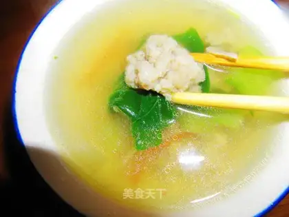 Squidfishball soup