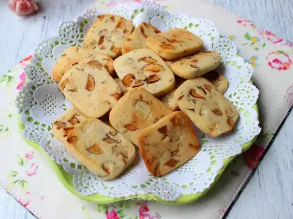 Big walnut cookies