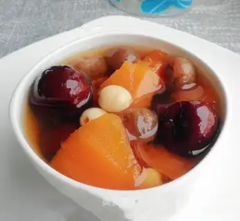 Red-tree guacamole soup