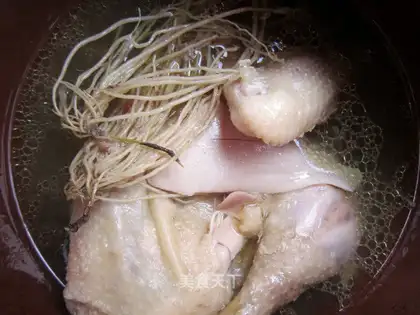 The silk root stews the hen