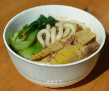 Red-hot beef noodles