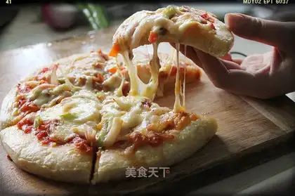 Bacon ham and vegetable pizza