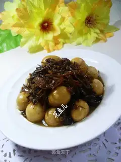 Scrambled quail eggs