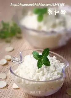 Homemade almond powder