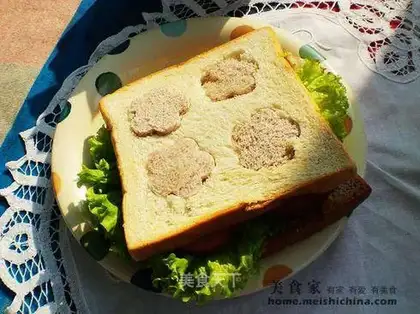 Excited sandwich