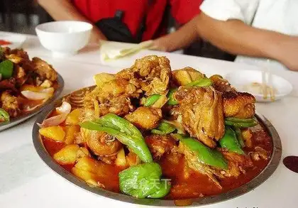 Xinjiang saute spicy chicken