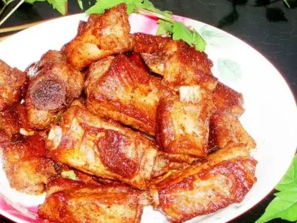 Pan-fried pork ribs