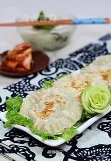 skirt pot sticker