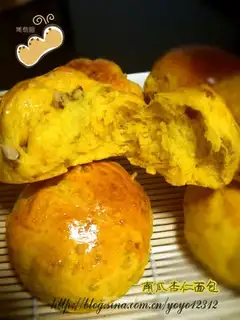 Pumpkin and almond bread