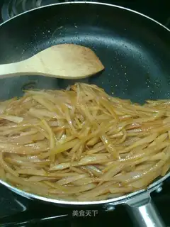 Concise, sour and spicy shredded potatoes