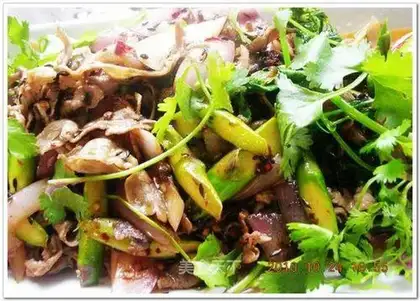 Asparagus onion cumin mutton