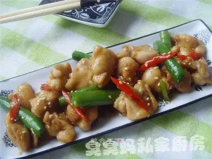Hangjiao spicy chicken