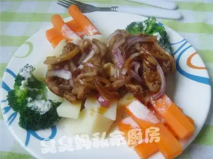 Grilled steak in sauce