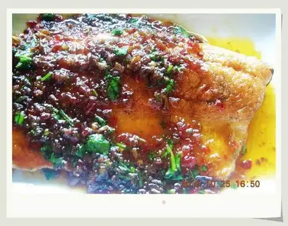Salmon in lemon sauce XO sauce