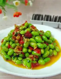 stir-fried edamame with chopped pepper