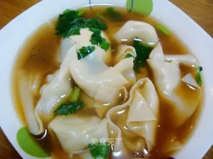 Pork and cilantro wonton