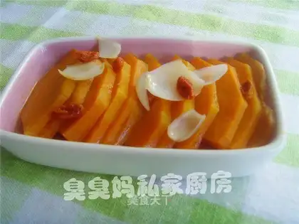 Steamed lily with pumpkin