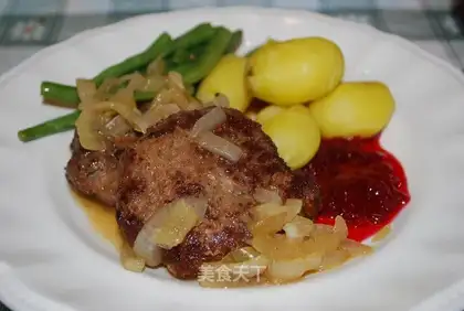 Pan-fried beef patty