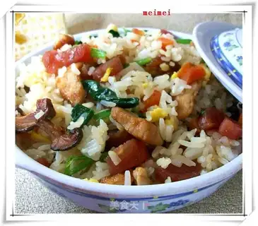Fried rice with mushrooms and beans