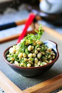 Bean sprouts
