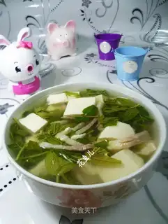 Salted meat and tofu soup