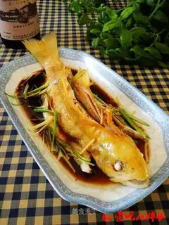 Fresh rainbow trout